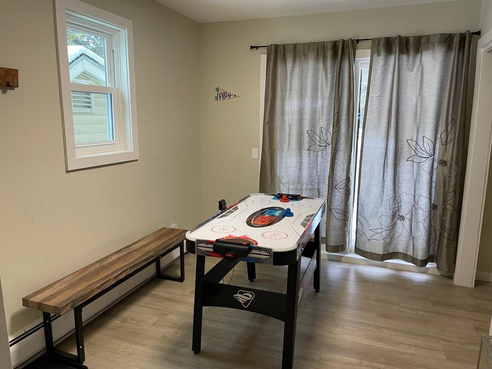 Fantastic Retreat 5Min From Village With Media Room, Ac And Sauna! Stowe Exterior foto